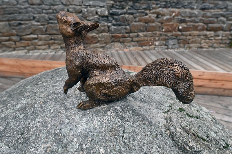 Animaux en bronze - place Maurice-Genevoix